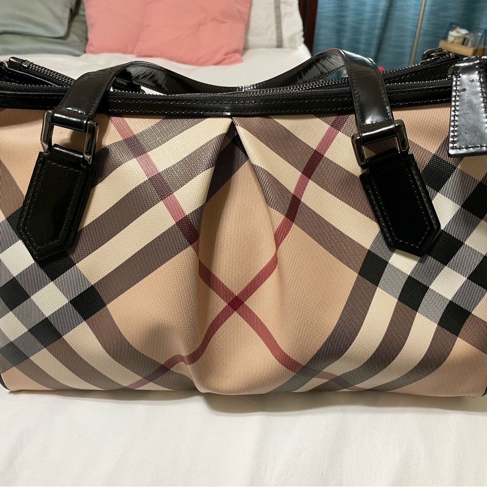 BURBERRY
